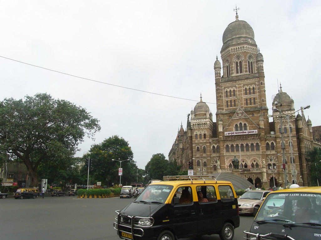 Government signs MoU for transfer of land to BMC for zoo