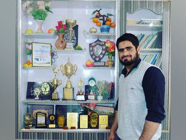 Hearing and speech impaired youth inspires others with his determination in Kashmir's Bandipora