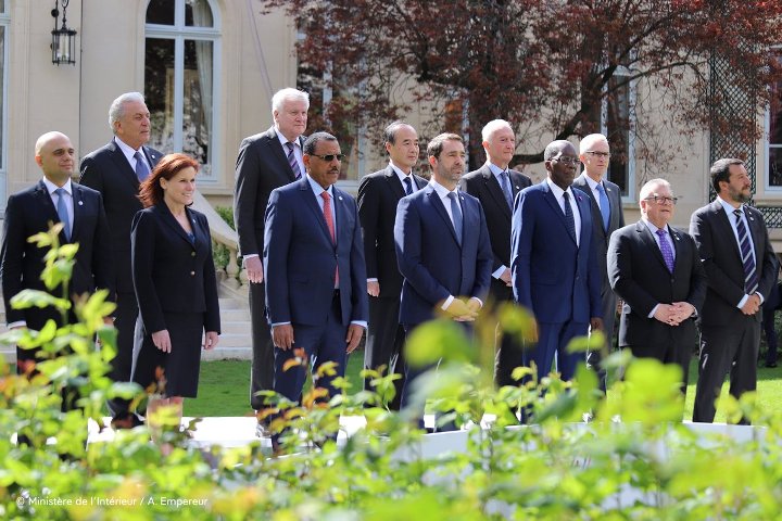UPDATE 1-Low expectations, no quarrels and Libya accord rescue G7 summit