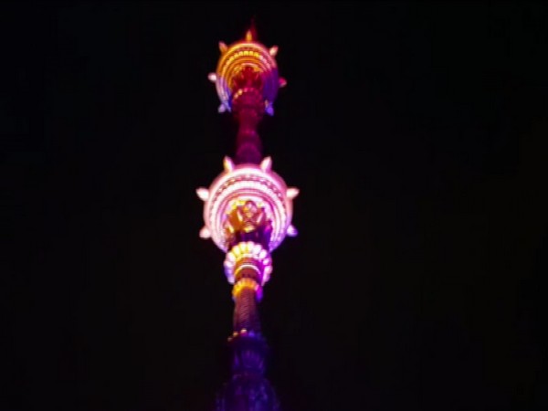 Nagpur : World's tallest Samai lit to express gratitude to those fighting COVID-19 