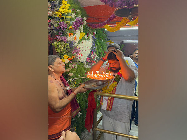 Hanuman Jayanti: 'Adipurush' director Om Raut visits Karmanghat Hanuman Temple, see pics