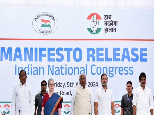 Congress lays 'nyay thrust' in Lok Sabha poll manifesto, gives push to jobs; makes promises for women, youth, farmers, poor  