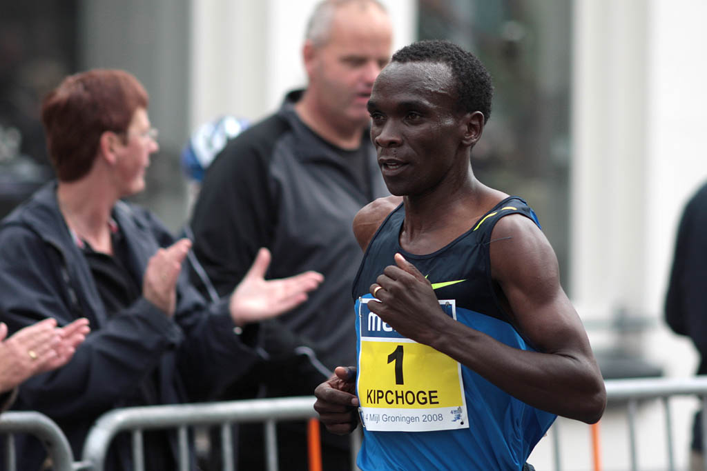 Marathon man Kipchoge, hurdle heroine Muhammad win Athlete of the Year