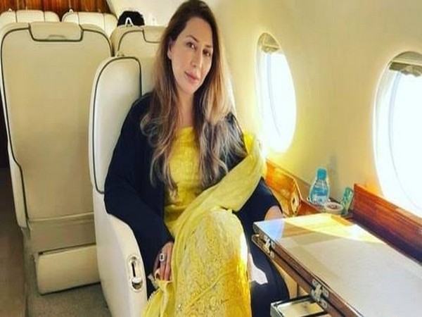 Pakistan to bring back Farah Khan from Dubai for probe 