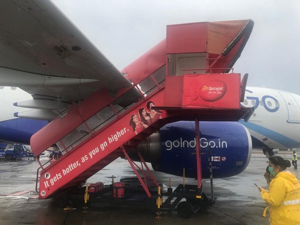 Spicejet ladder crashes into parked IndiGo aircraft at Mumbai Airport