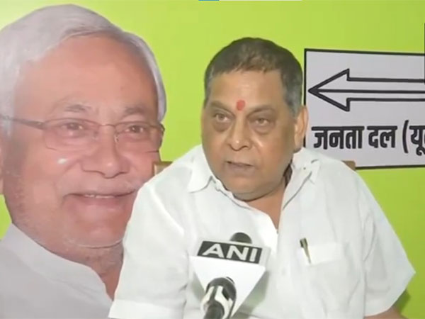 Political Showdown: JDU Leader Rebuts Lalu Yadav's Prediction of Modi Government Collapse