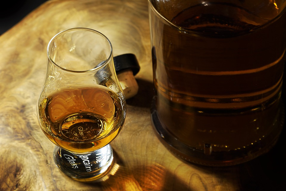 Scottish scientists create artificial tongue that can detect fake whisky

