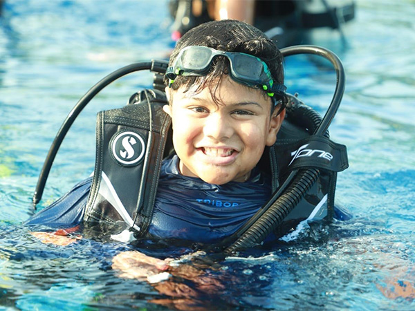 12-Year-Old Prodigy Jithen Arun Becomes Master Scuba Diver