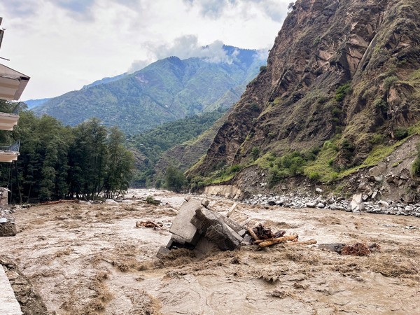 Tragic Cloudburst in Kulgam: One Dead, Three Injured