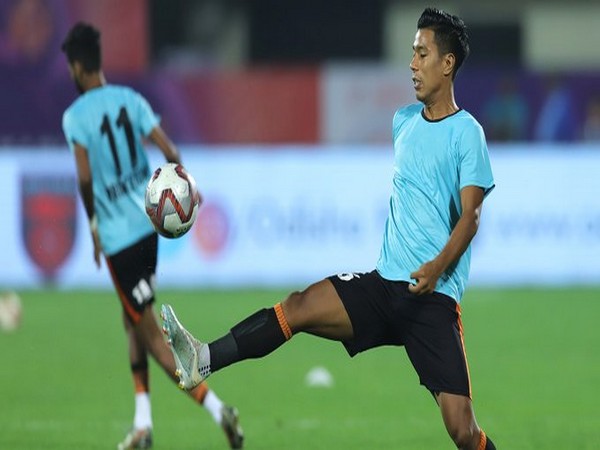 ISL: Hyderabad FC sign defender Chinglensana Singh on two-year deal