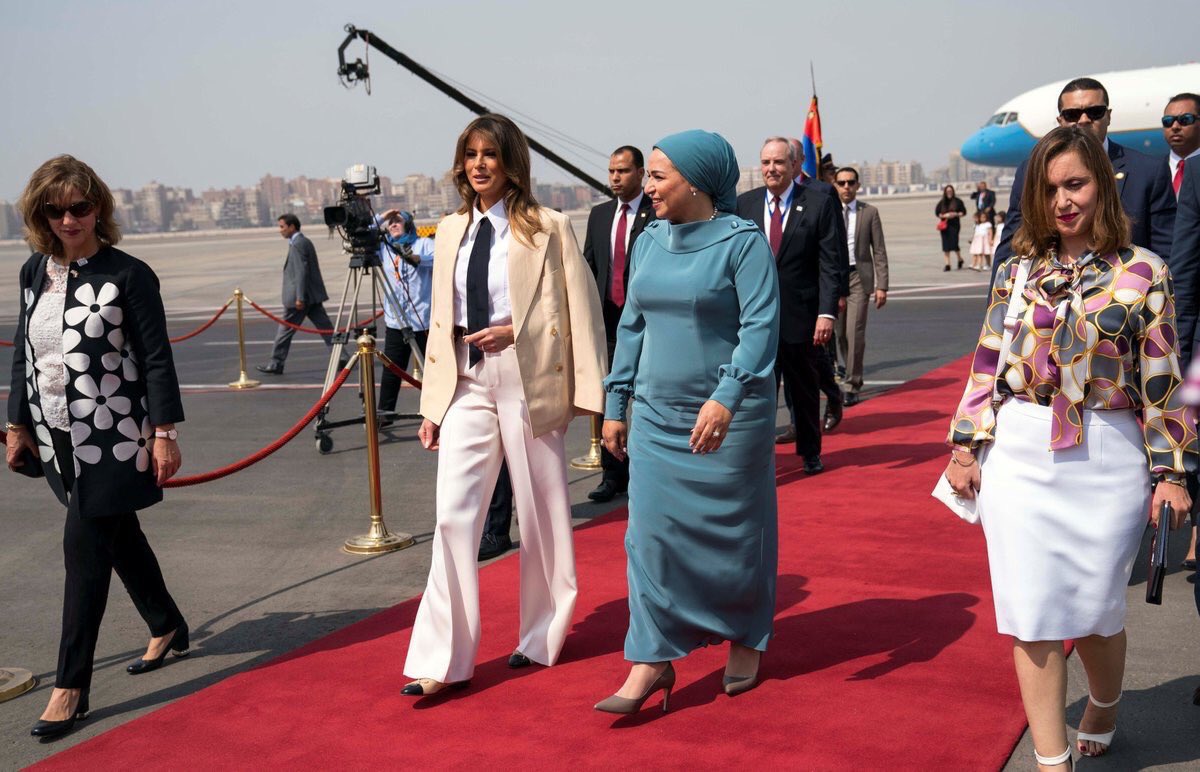 UPDATE 1-U.S. First Lady Melania Trump wraps up solo African tour in Egypt