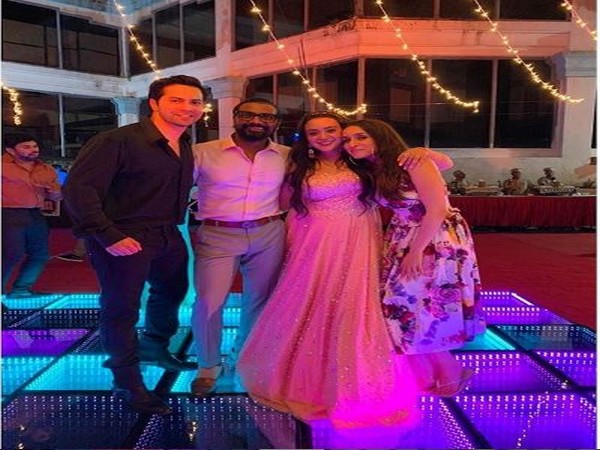 Remo D'Souza renews vows with wife Lizell on 20th wedding anniversary
