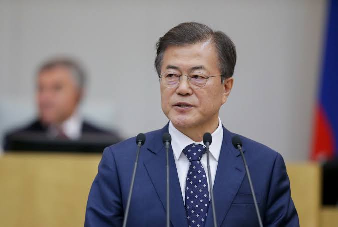 UPDATE 1-S.Korea's Moon says 'desperate need' for ways to improve ties with North