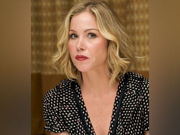 Christina Applegate Discusses MS Battle on 'MeSsy' Podcast