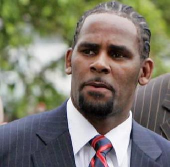 R&B singer R. Kelly removed from suicide watch at Brooklyn jail