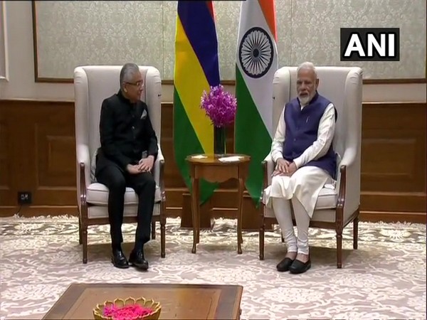 PM Modi meets Mauritius counterpart Pravind Jugnauth