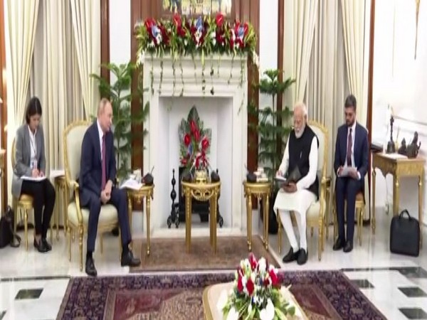 PM Modi, Russian President Hold Annual Summit Meeting | International