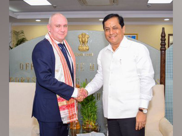 Russian Industry minister calls on Shipping Minister Sonowal, discusses collaboration on shipbuilding