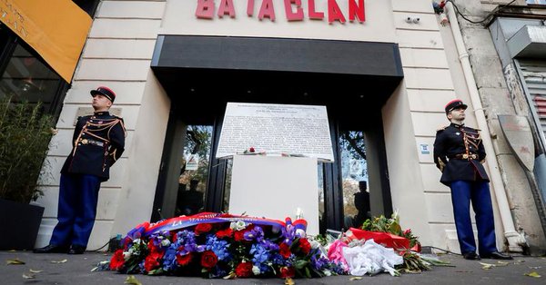 Paris honours attack victims at Charlie Hebdo, kosher market