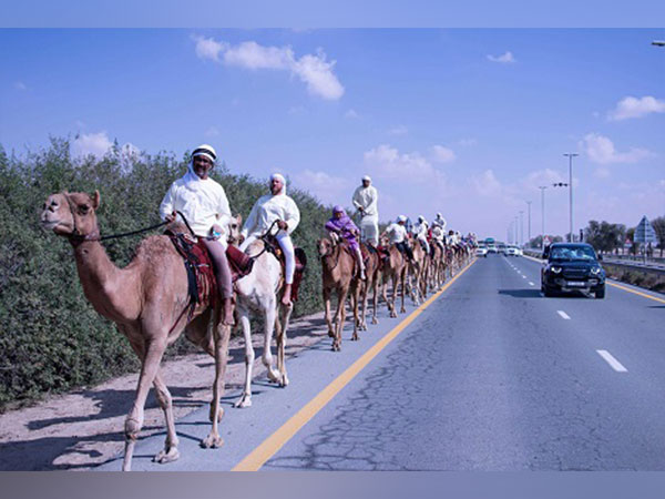 UAE: Mohammed bin Rashid meets with participants of 'Camel Trek'