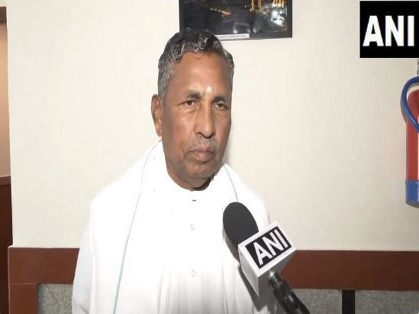 "This is the last resort": Karnataka Minister KH Muniyappa over party's protest in Delhi