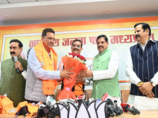 Madhya Pradesh: Blow to Congress as Jabalpur mayor Jagat Bahadur Singh joins BJP ahead of LS polls