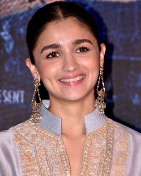 Alia Bhatt's picture doing aerial yoga will give you ultimate fitness goal