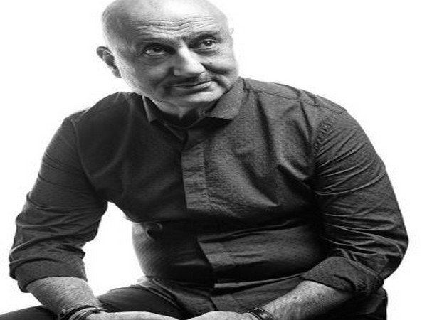 Anupam Kher off to shoot Sooraj Barjatya's next