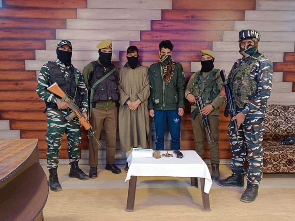 J-K: 2 LeT terrorists held in Baramulla, arms and ammunition recovered 