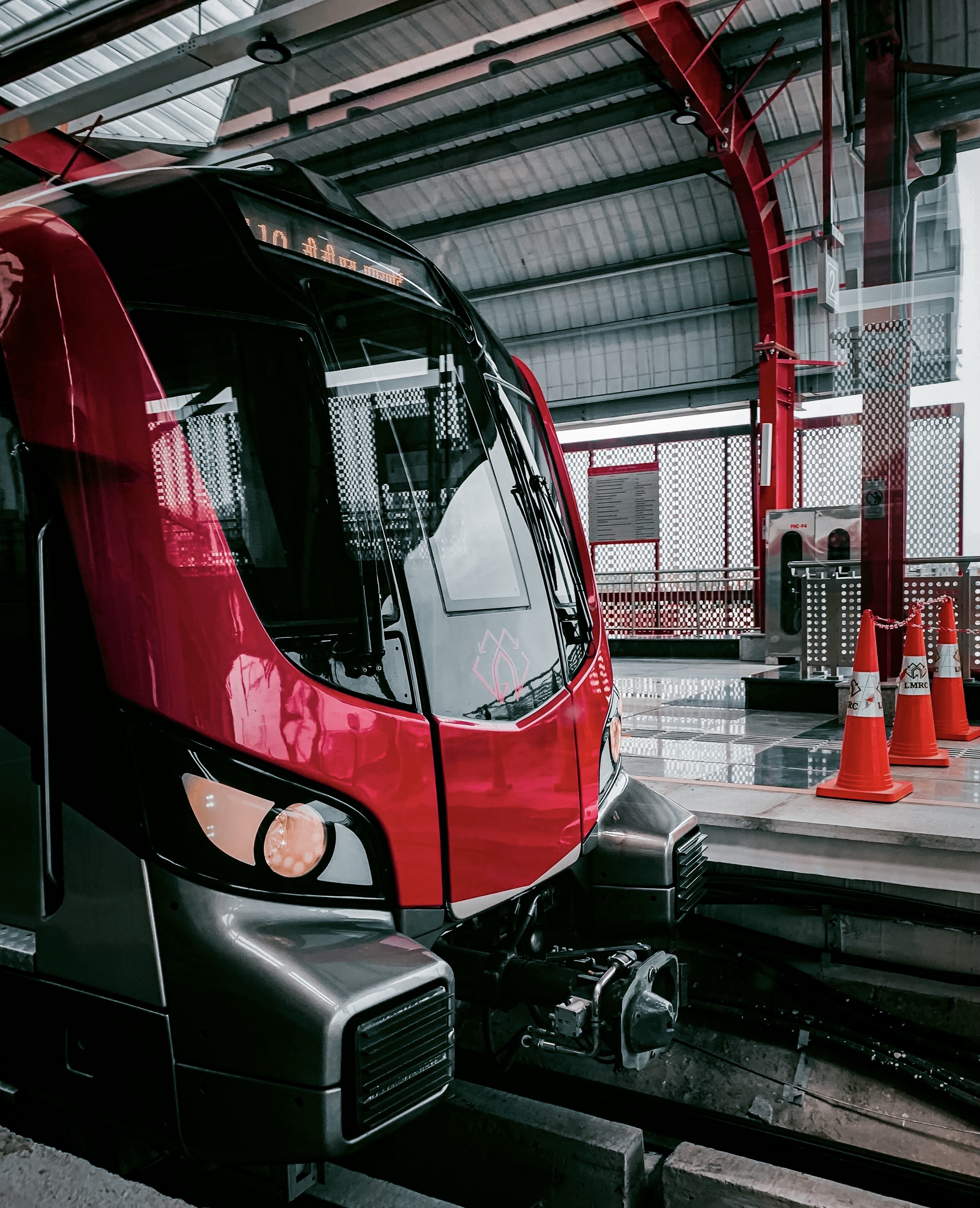 Lucknow Metro services to start late on Holi