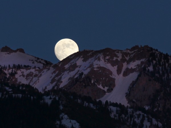 The next full moon is a 'supermoon' pink moon