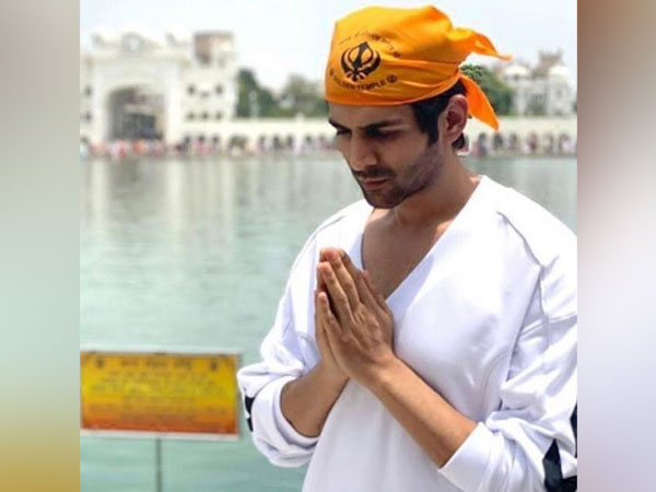 Kartik Aaryan lauds people for being supportive amid COVID crisis