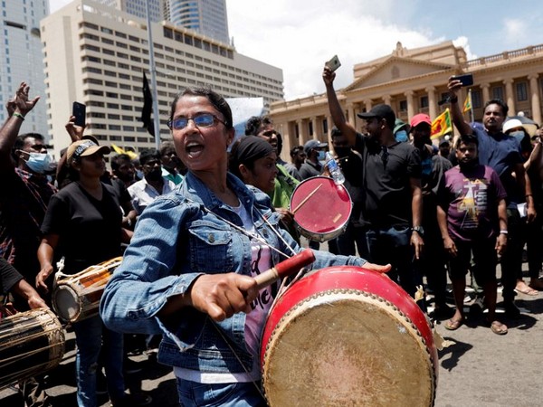 Sri Lankan Bar Association decries imposition of emergency, says 'stifling protest no solution'