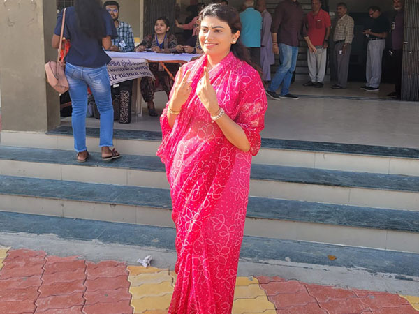 BJP MLA Rivaba Jadeja casts her vote in Jamnagar during third phase of Lok Sabha elections