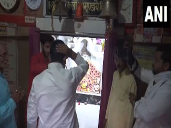 BJP's Mainpuri candidate Jaiveer Singh offers prayer at Sheetla Mata Mandir