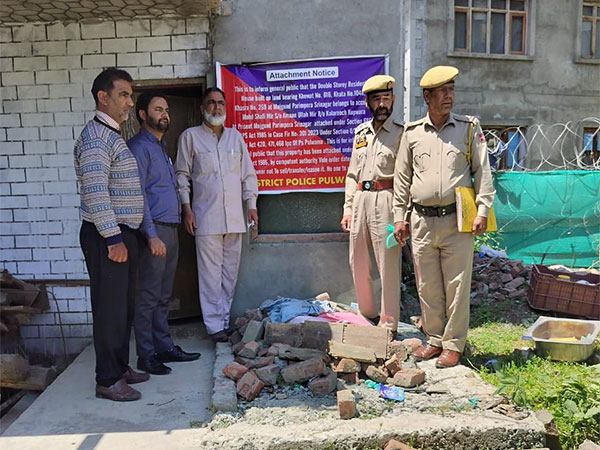 J-K: Police attach properties of notorious drug peddler in Srinagar