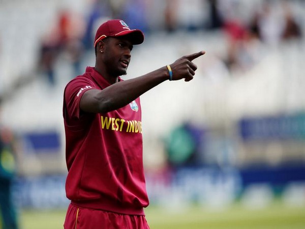 UPDATE 1-Cricket-Bayliss will have to live with the 'Sheldon Salute', says Holder