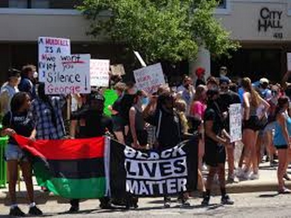 30,000 people took to the streets to join 'Black Lives Matter' protests in Chicago
