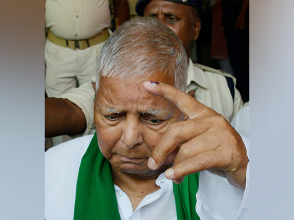 CBI Files Final Charge Sheet in Land-for-Jobs Scam Involving Lalu Prasad