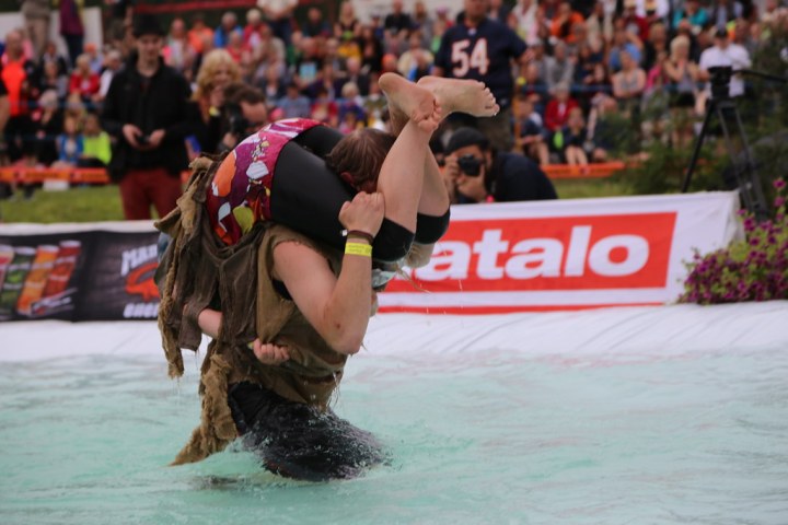 Odd News Roundup: Lithuanian couple defends world wife-carrying championship title