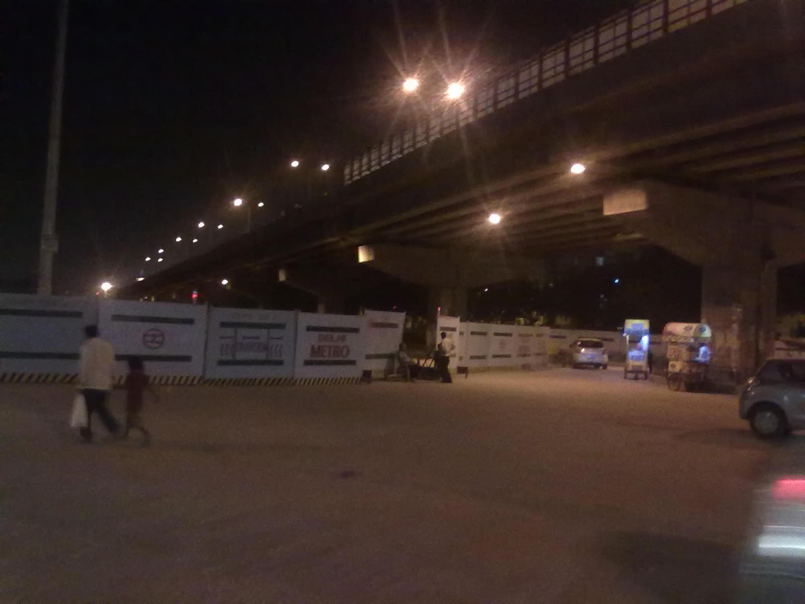 Noida commuter woes: People use poor-lit under-construction road to reach nearby Delhi Metro station