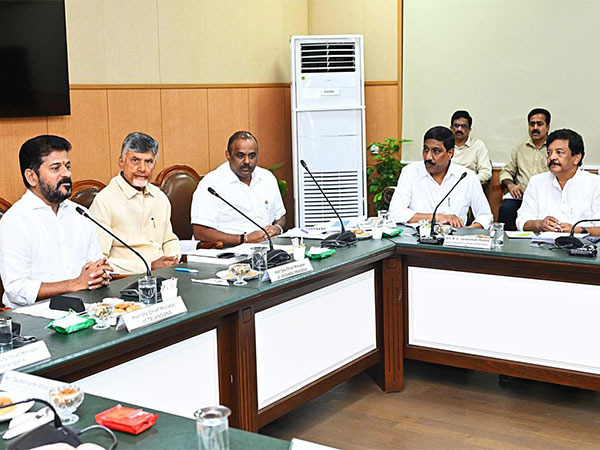 Andhra Pradesh and Telangana CMs Collaborate to Address Unresolved Issues