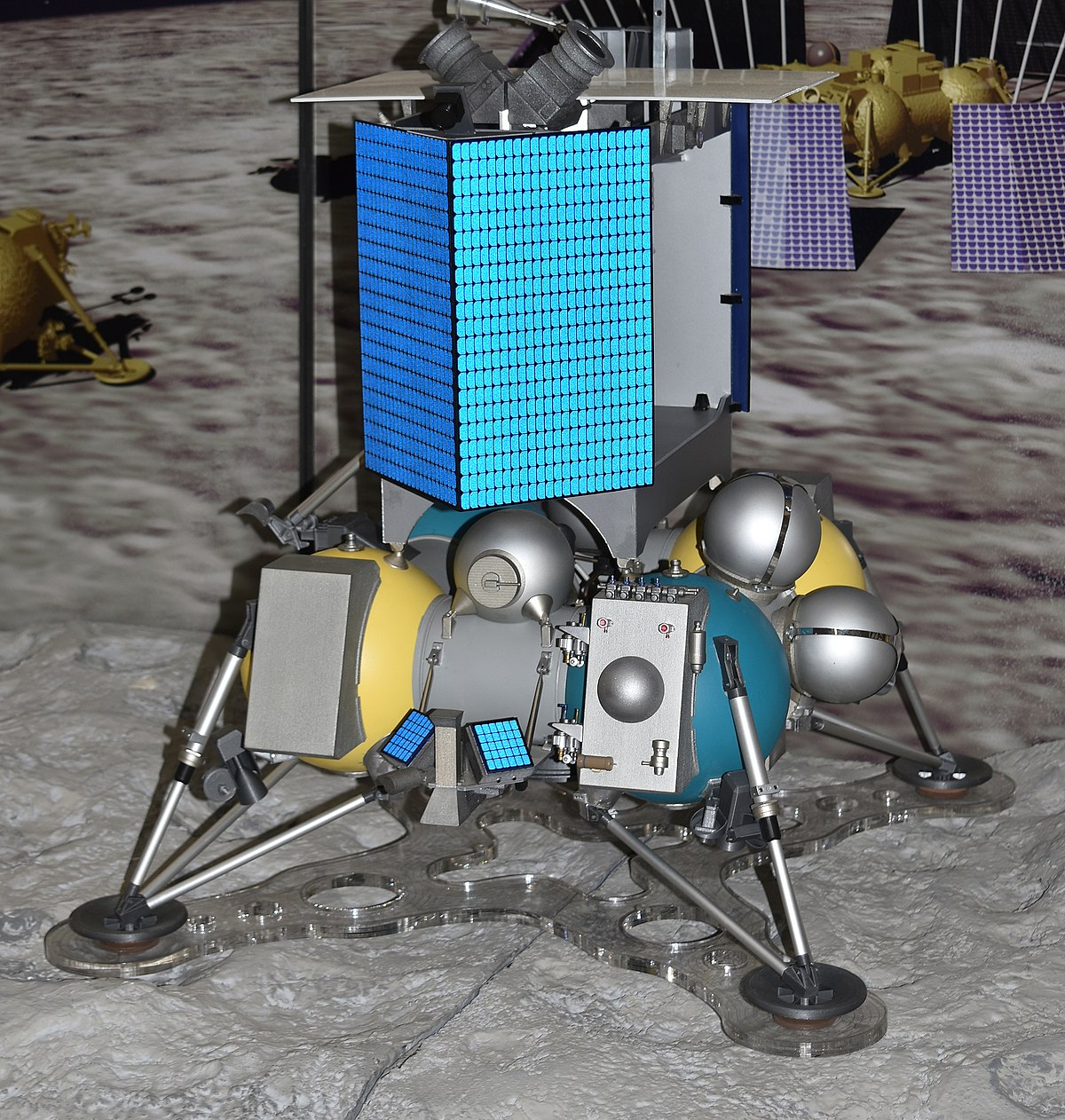 Science News Roundup: Russia's moon craft starts processing first data - space agency