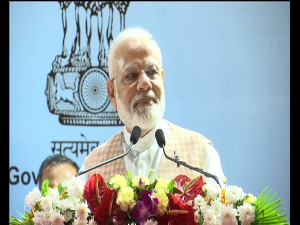 Mumbai Metro will carry as many passengers by 2024 as by local trains now: PM Modi 
