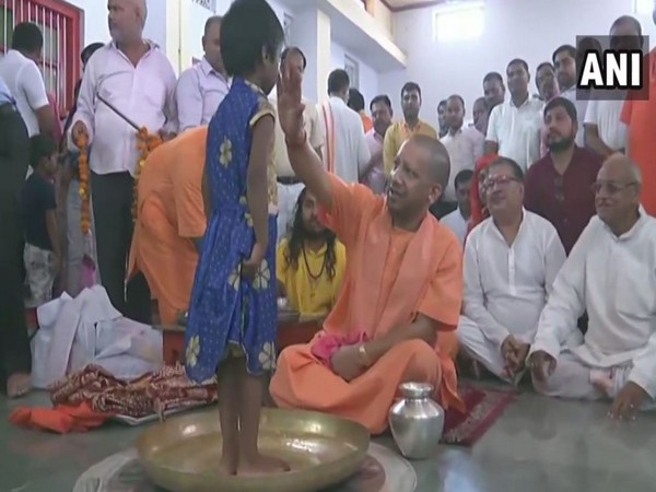UP: Adityanath performs 'Kanya pujan' at Gorakhnath Temple on Mahanavmi