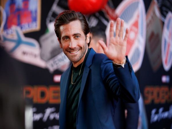Jake Gyllenhaal reveals filming love scenes with Jennifer Aniston 'was torture'