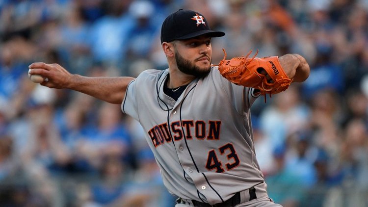 Astros RHP McCullers undergoes Tommy John surgery