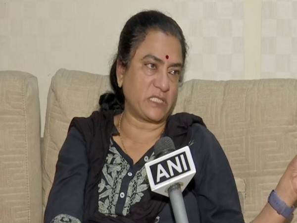  Telangana: Woman activist Sandhya Rani expresses grief over death of Unnao rape victim 