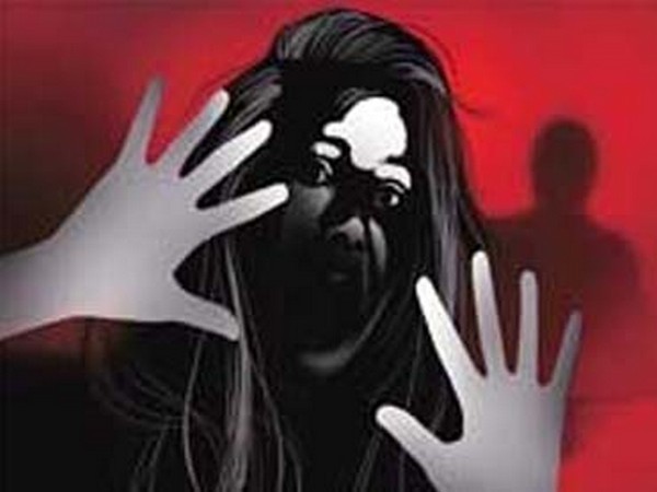 Acid thrown on rape victim by four for refusing to withdraw case