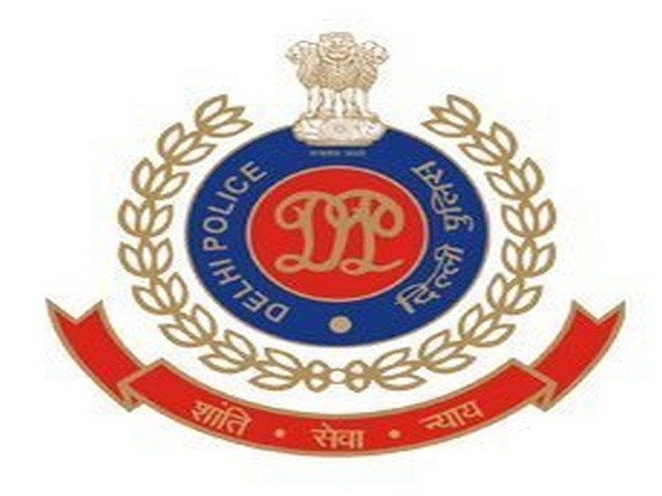 Delhi Police arrests two persons for strangulating a girl 